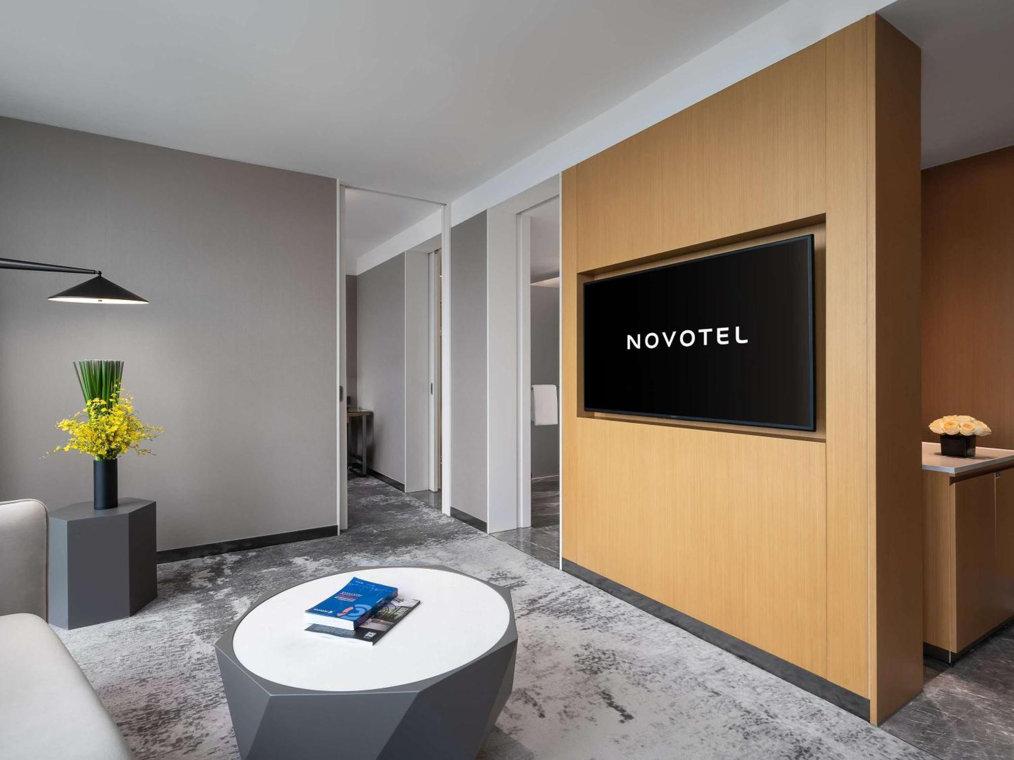 Novotel Guangzhou Baiyun Airport - Canton Fair Free Shuttle Bus & Official Registration Agency Ngoại thất bức ảnh